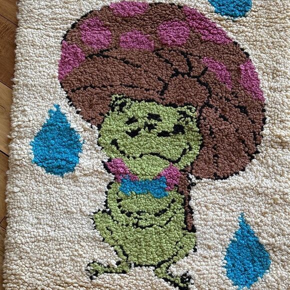 Handmade tufted rug - Picture 3 of 5